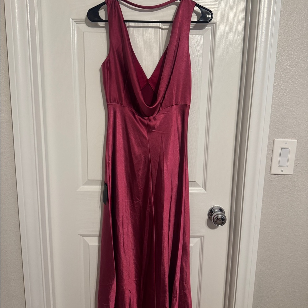 SOLD** Elegant Pink Sleeveless Dress